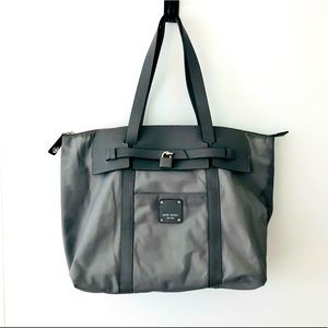Henri Bendel Jetsetter Tote Drk Gray